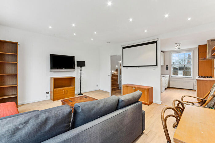 2 Bedroom Terraced House To Rent In Mornington Terrace, Camden, NW1