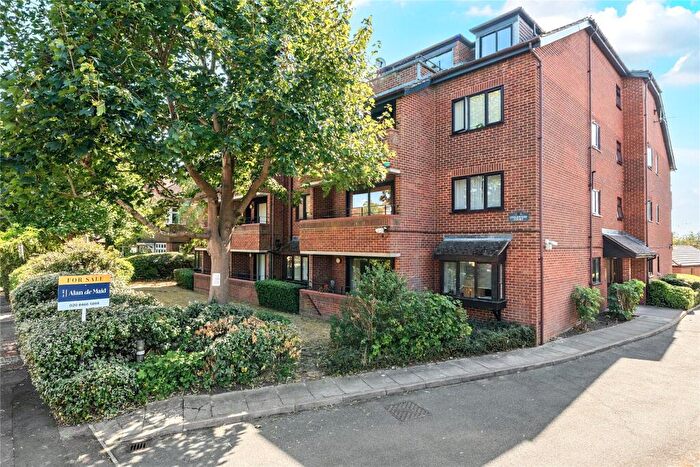 1 Bedroom Flat For Sale In Oaklands Road, Bromley, BR1