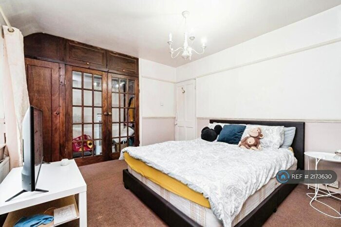 1 Bedroom Terraced House To Rent In Stamford Road, Dagenham Essex, RM9