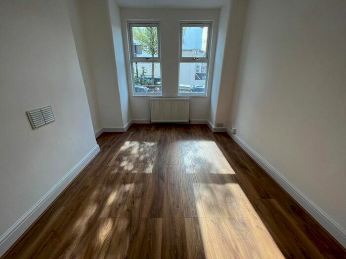 1 Bedroom Flat To Rent In Chapter Road, London, NW2