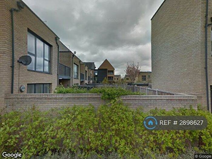 2 Bedroom Flat To Rent In Pitman House, Trumpington, Cambridge, CB2