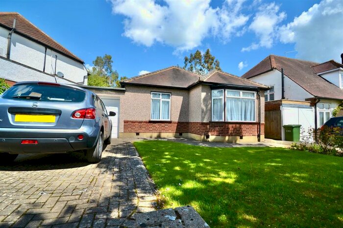 3 Bedroom Bungalow To Rent In Sylvia Avenue, Hatch End, Pinner, Pinner, HA5