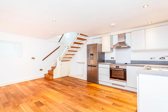 2 Bedroom Flat To Rent In Lewes, BN7