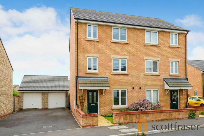 3 Bedroom Semi-Detached House To Rent In Thornbury Road, Eynsham, OX29