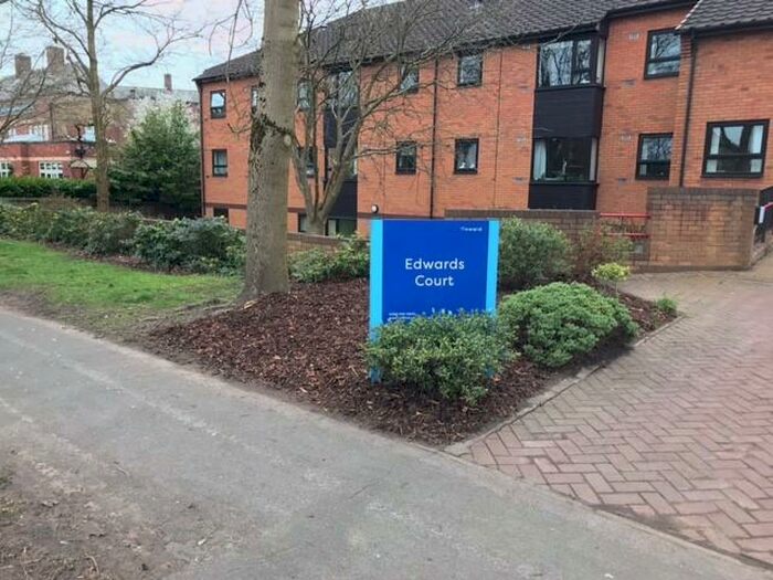 1 Bedroom Flat To Rent In Edwards Court (over 's), SK7