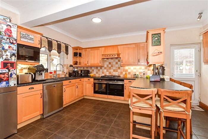 5 Bedroom Detached House For Sale In Parsonage Road, Horsham, West Sussex, RH12