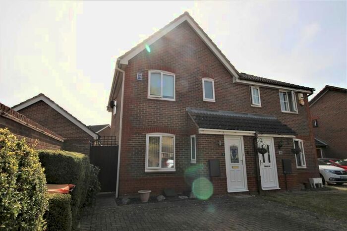 3 Bedroom Semi-Detached House To Rent In Lytham Place, Great Denham, MK40
