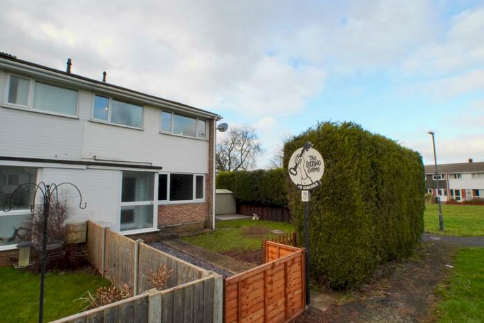 3 Bedroom End Of Terrace House To Rent In Wharfedale, Thornbury, Bristol, BS35