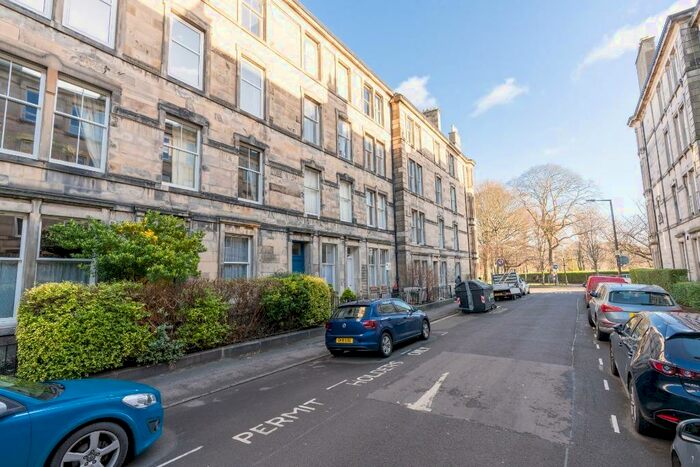 2 Bedroom Flat To Rent In Valleyfield Street, Tollcross, Edinburgh, EH3