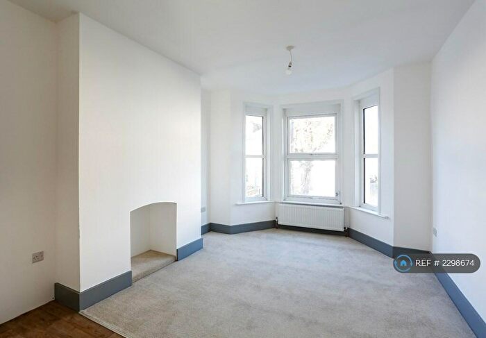 1 Bedroom Flat To Rent In Coolinge Road, Folkestone, CT20