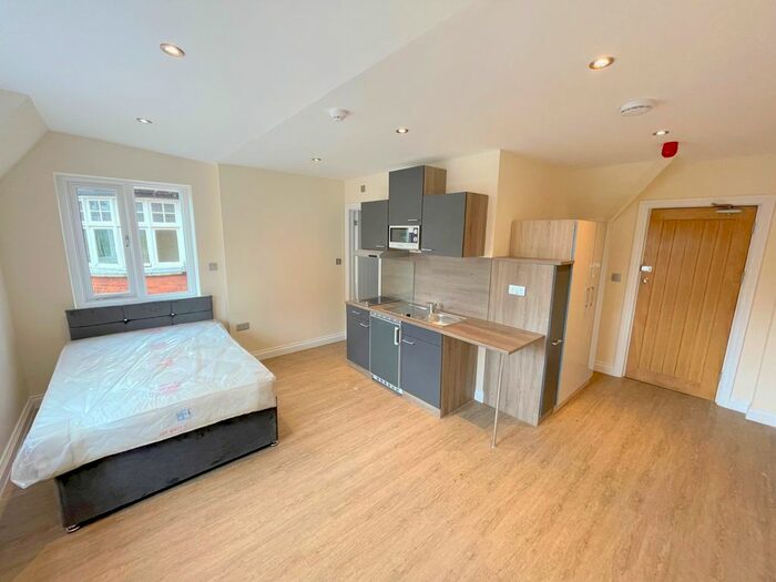 Studio To Rent In Flat Upper New Walk, Leicester, LE1