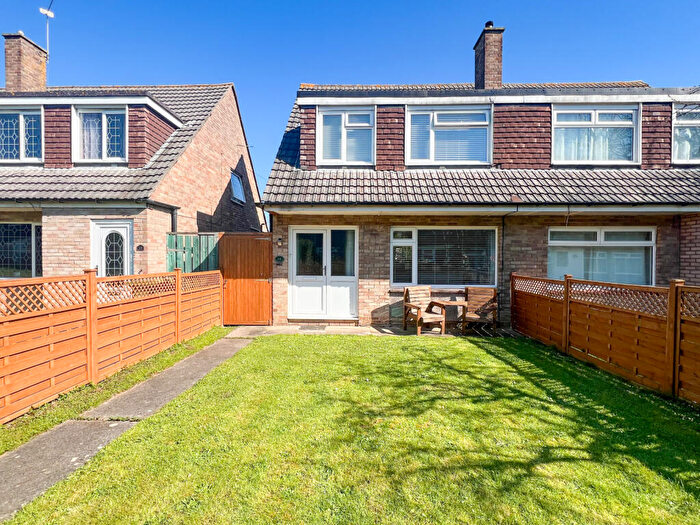 3 Bedroom Semi-Detached House For Sale In Wrington Close, Little Stoke, Bristol, BS34