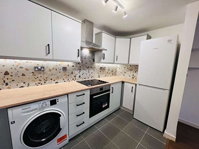 2 Bedroom Apartment To Rent In Grenfell Road, Maidenhead, SL6