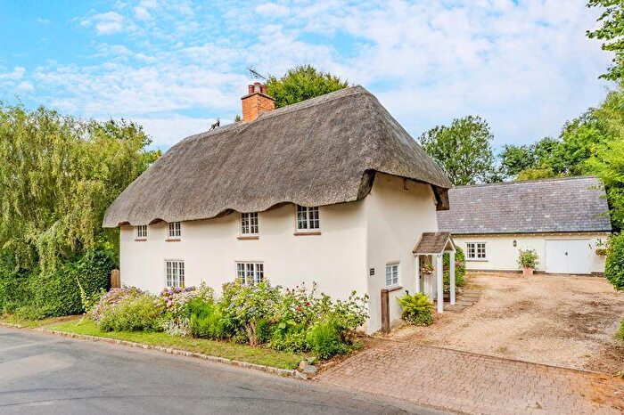 5 Bedroom Character Property For Sale In Cromwell Cottage, Naseby, NN6