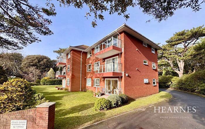 2 Bedroom Flat For Sale In Twynham Road, Southbourne, Bournemouth, BH6