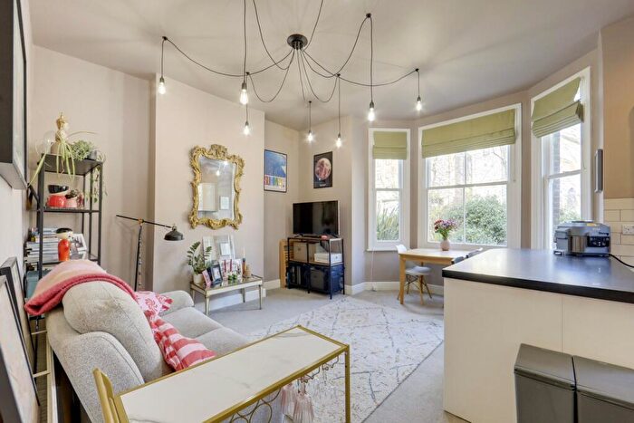 1 Bedroom Flat To Rent In Taymount Rise, Forest Hill, London, SE23