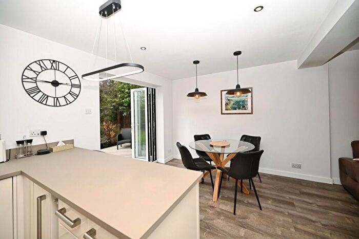 4 Bedroom Detached House For Sale In Buccleuch Close, Dunchurch, Rugby, CV22