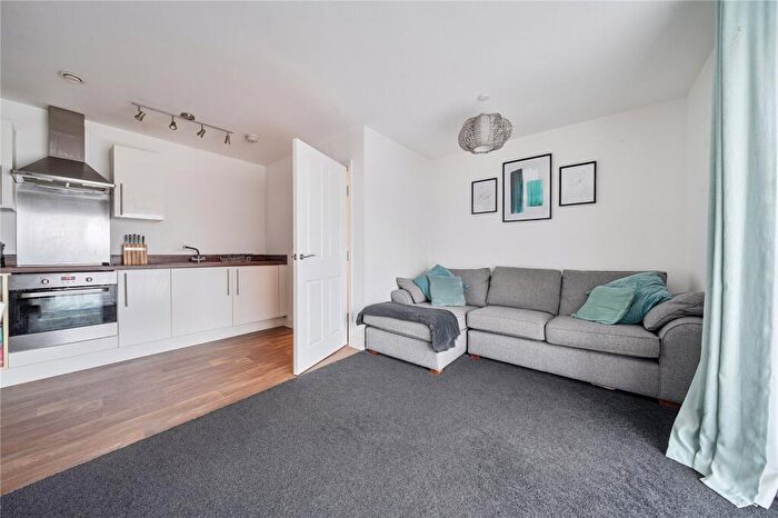1 Bedroom Apartment For Sale In Kingman Way, Newbury, Berkshire, RG14
