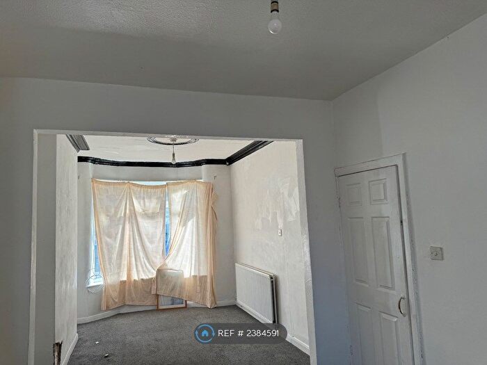 3 Bedroom Terraced House To Rent In Surrey Street, Middlesbrough, TS1