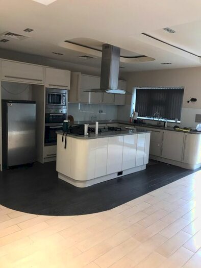 3 Bedroom Terraced House To Rent In Charlbury Gardens, Sevenkings, IG3