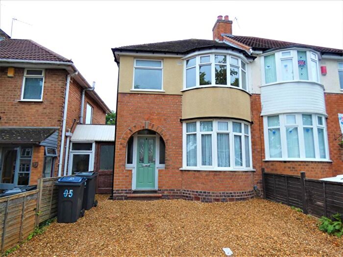 3 Bedroom Semi-Detached House To Rent In Bryn Arden Road, South Yardley, Birmingham, B26