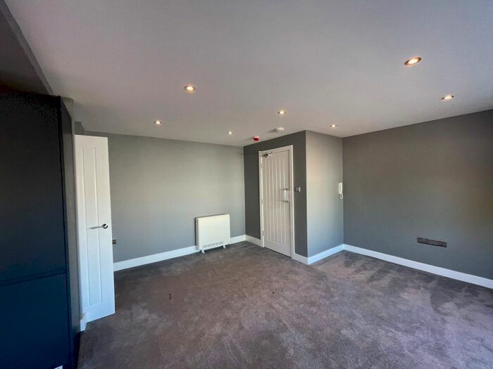 Studio To Rent In Belle Vue Avenue, Doncaster, DN4