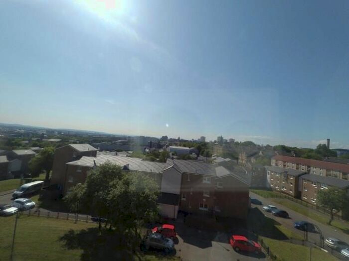 2 Bedroom Flat To Rent In Cardross Street, Dennistoun, Glasgow G31