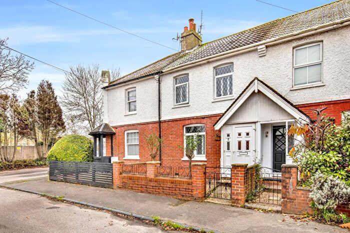 2 Bedroom Terraced House For Sale In Kingslea, Leatherhead, KT22