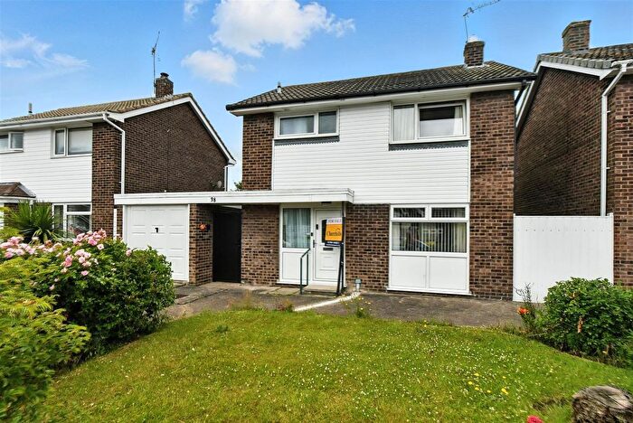 3 Bedroom Detached House For Sale In Keble Park South, Bishopthorpe, York, YO23