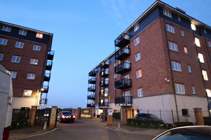 3 Bedroom Flat To Rent In Gravesend, DA11