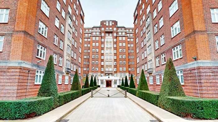 4 Bedroom Flat For Sale In Flat Grove Hall Court, Hall Road, St John's Wood, London, NW8