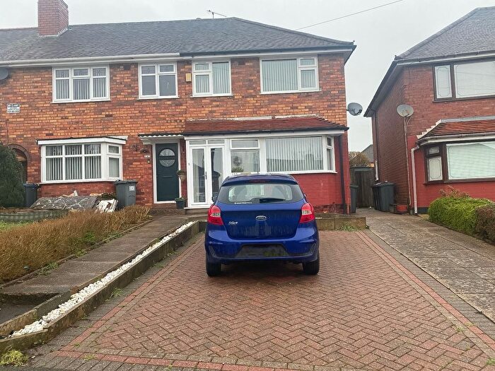 3 Bedroom End Terrace House To Rent In Sterndale Road, Birmingham, B42