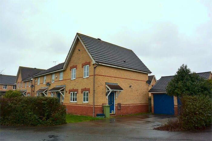 3 Bedroom Semi-Detached House To Rent In Lindisfarne Drive, Monkston, Milton Keynes, MK10