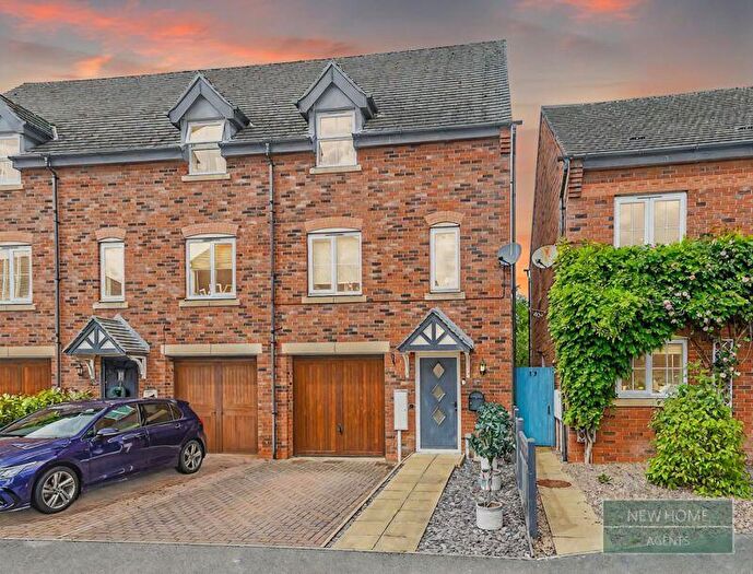 3 Bedroom End Of Terrace House For Sale In Goddard Court, Mapperley Plains, Nottingham, NG3