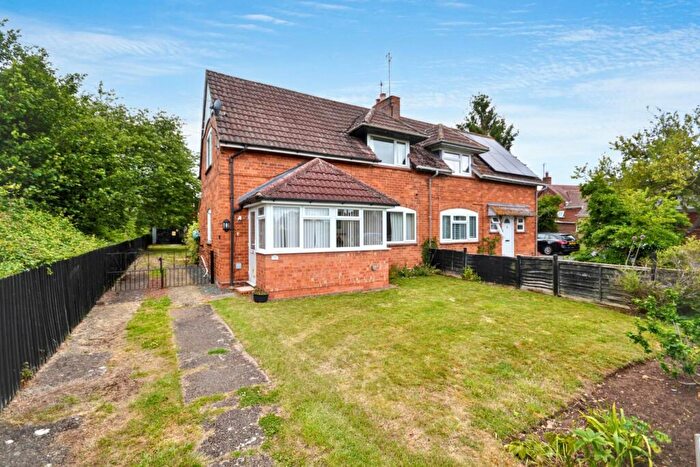 2 Bedroom Semi-Detached House For Sale In Cheltenham Road, Kinsham, Tewkesbury, GL20