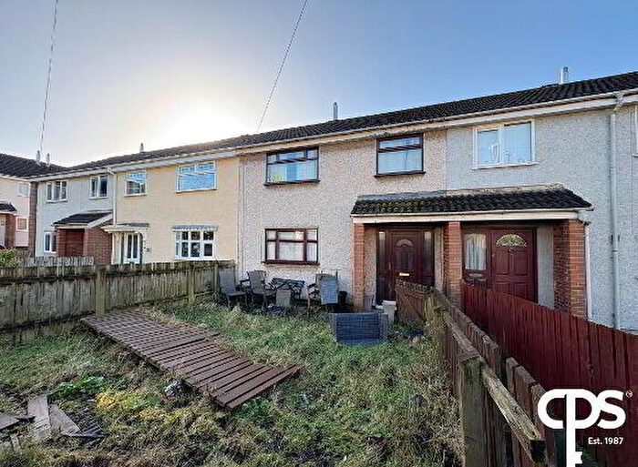 3 Bedroom Mid Terraced House For Sale In Westland Way, Belfast, BT14