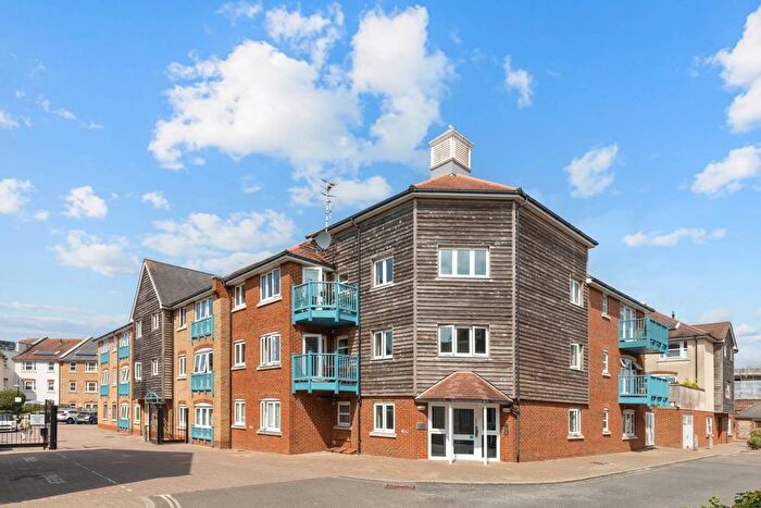 2 Bedroom Flat To Rent In Magnus Place, Shoreham By Sea, BN43