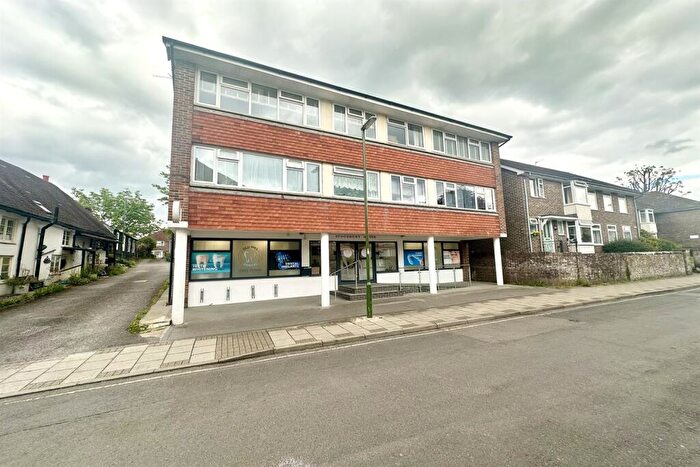 2 Bedroom Flat To Rent In Church Street, Storrington, Pulborough, RH20