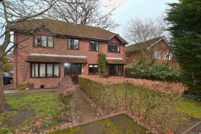 2 Bedroom Flat To Rent In Manor Court, Sandy Lane, Church Crookham, Fleet, GU52