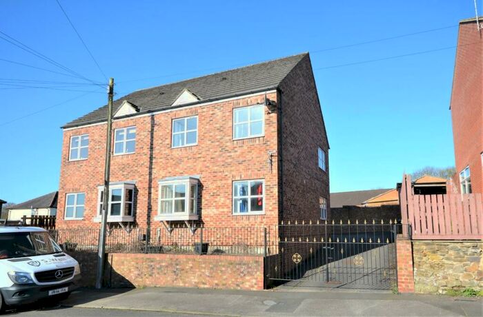 2 Bedroom Flat To Rent In St. Andrews Terrace, Bishop Auckland, DL14