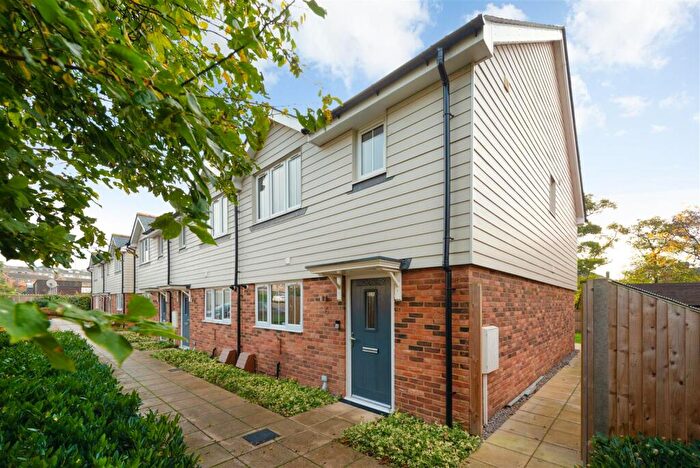 2 Bedroom Terraced House To Rent In Millstrood Road, Whitstable, CT5