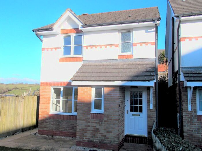 3 Bedroom Detached House To Rent In Pentreath Close, Fowey, Cornwall, PL23