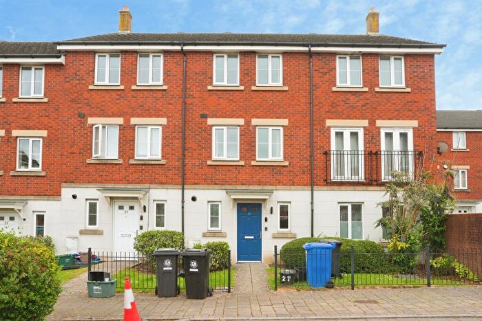 4 Bedroom Semi Detached House For Sale In Beatrix Place, Horfield, Bristol, BS7