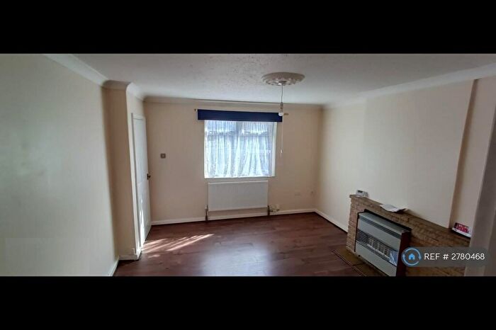 3 Bedroom Terraced House To Rent In The Green, Chelmsford, CM1