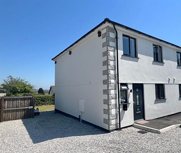 3 Bedroom Semi-Detached House For Sale In Sandy Hill, St. Austell, PL25