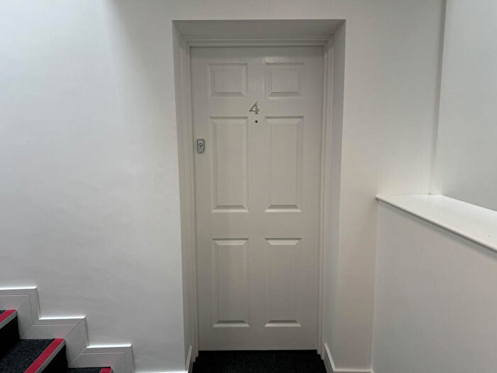 2 Bedroom Apartment To Rent In , Garsington Road, Oxford, Oxfordshire, OX4