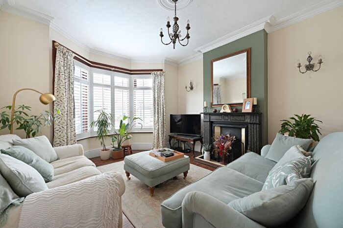 3 Bedroom Semi-detached House For Sale In Claremont Road, Harrow, HA3