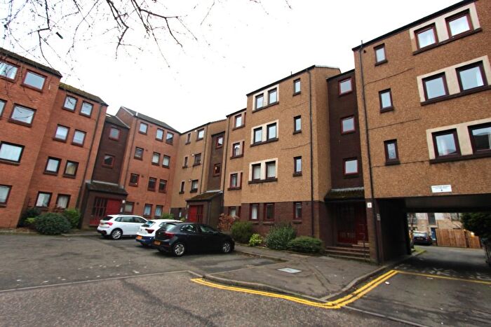 1 Bedroom Flat To Rent In Coxfield, Gorgie, Edinburgh, EH11