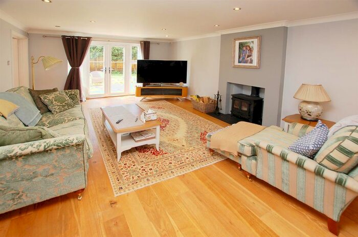 5 Bedroom Detached House For Sale In The Haydens, Tonbridge, TN9