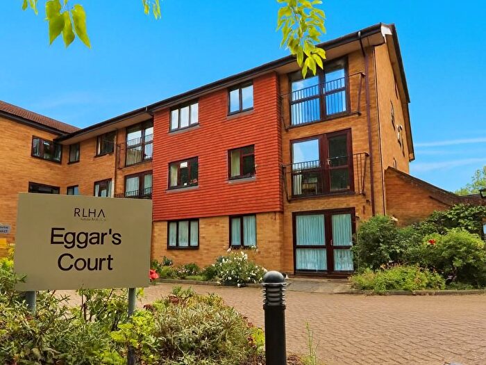 2 Bedroom Flat For Sale In St. Georges Road East, Aldershot, GU12